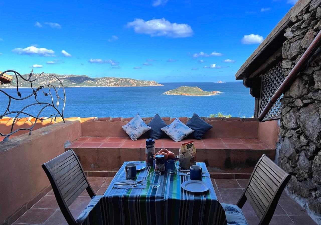 Апартаменти San Teodoro Punta Est Delizioso Monolocale Vista Mare Екстер'єр фото